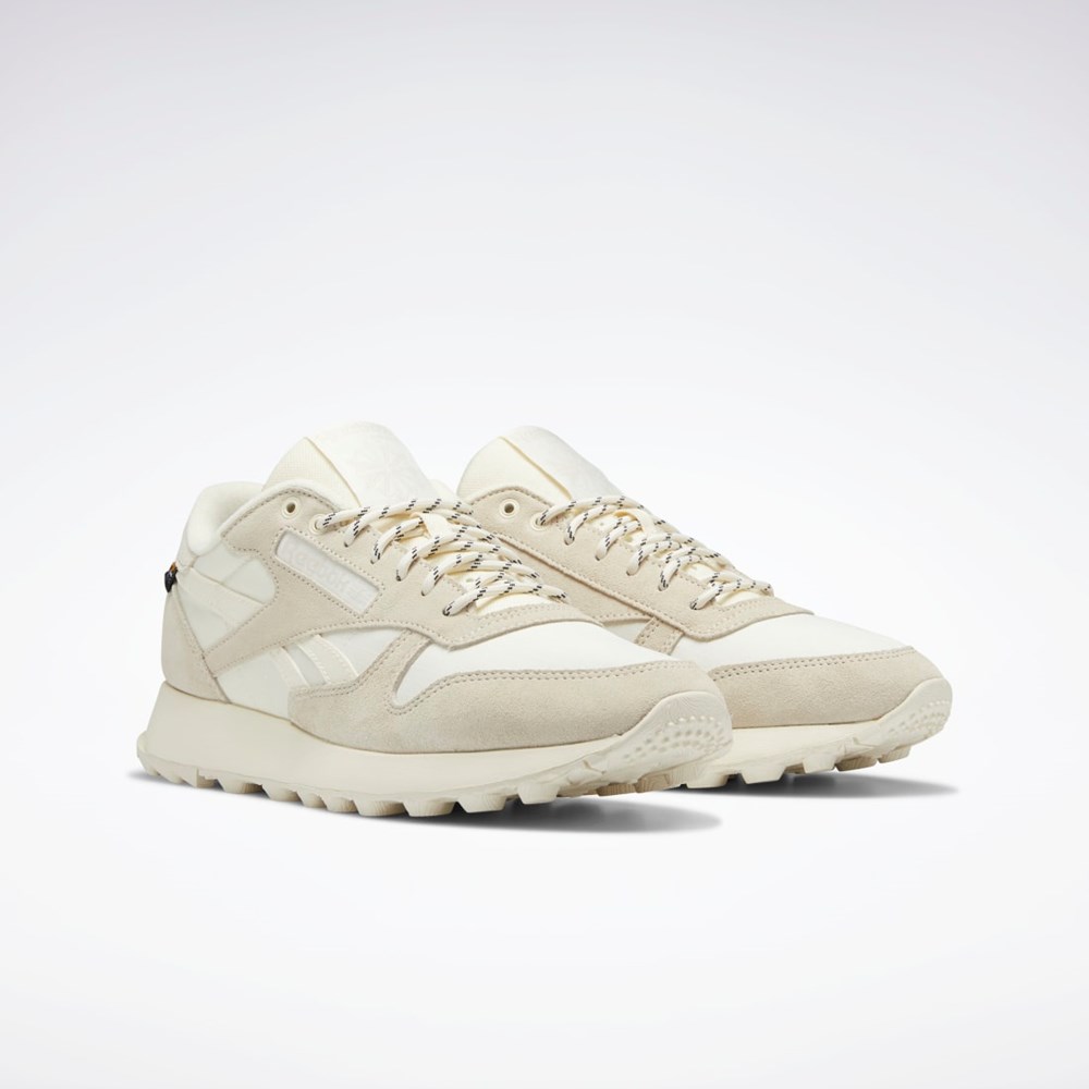 Classic White / Classic White / Stucco Reebok Classic Leather Shoes | GY1527