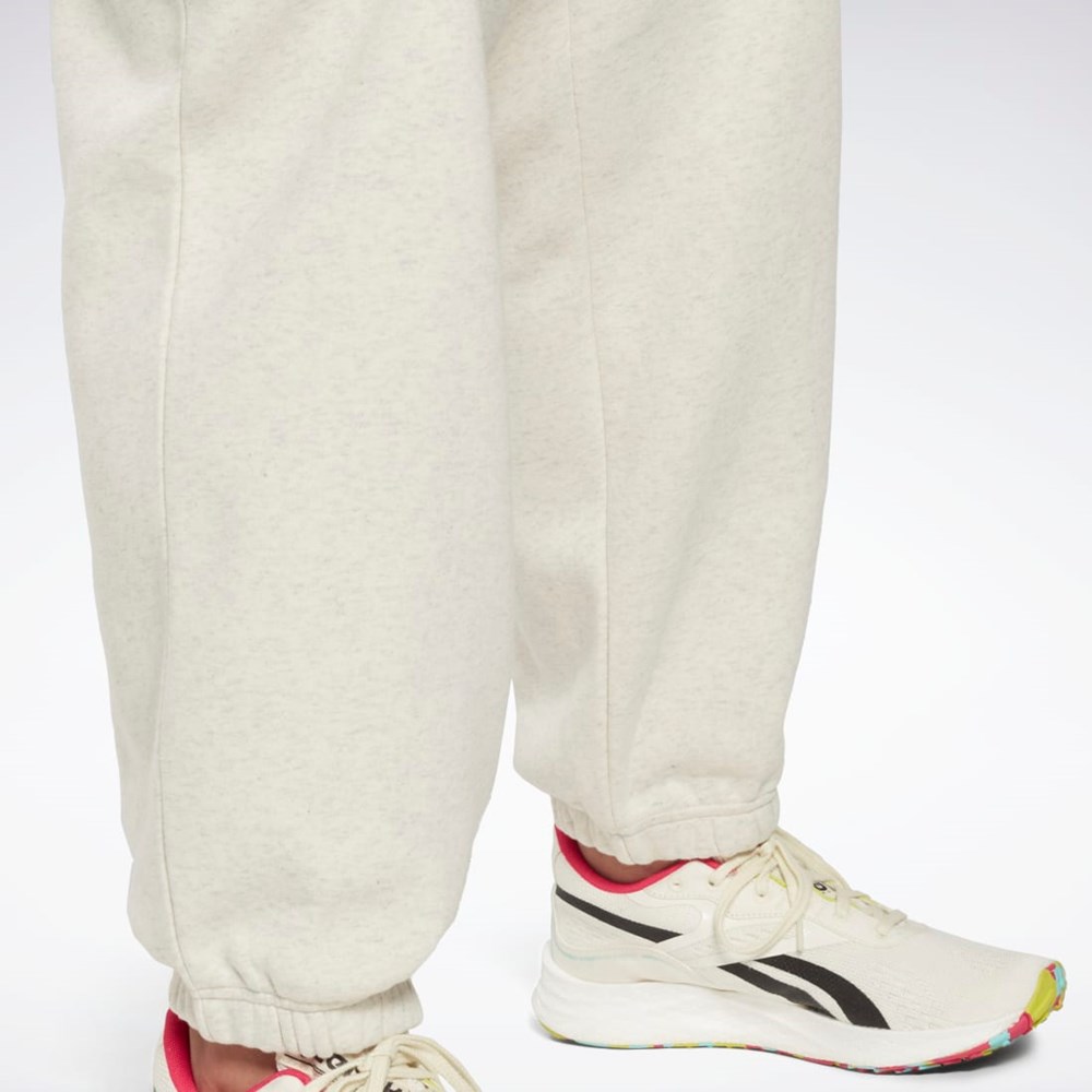 Classic White Mel Reebok Reebok Identity Logo Fleece Joggers (Plus Size) | HM3903